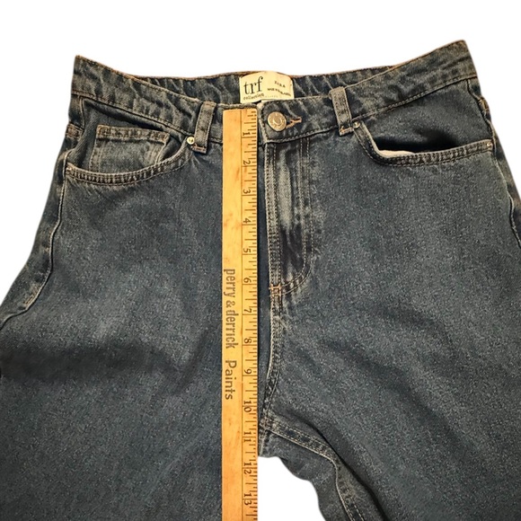 Zara TRF Collection high-waisted wide-leg cropped jeans with turn-up hems size 6 - Picture 2 of 8